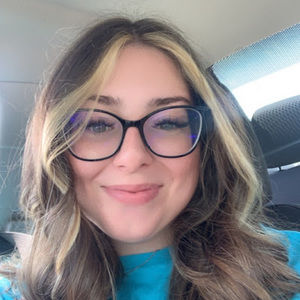 Meet your Posher, Kelli